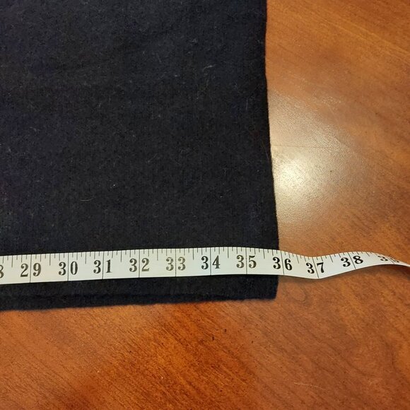 Cozy Black Winter Scarf with Faux Fur Pockets - Picture 8 of 11